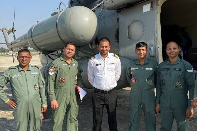 लालू प्रसाद यादव ने पार्टी और परिवार से निकाला तो अब तेजप्रताप बनेंगे पायलट! इंटरव्यू में भी हुए पास